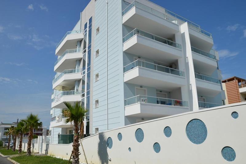 Case Vacanze Blue Bay Resort ロゼート・デッリ・アブルッツィ エクステリア 写真