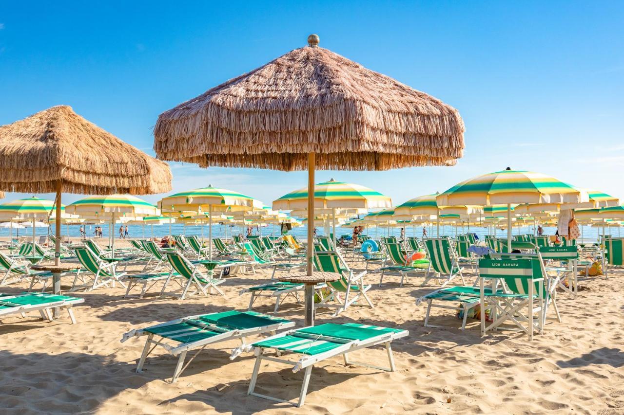 Case Vacanze Blue Bay Resort ロゼート・デッリ・アブルッツィ エクステリア 写真