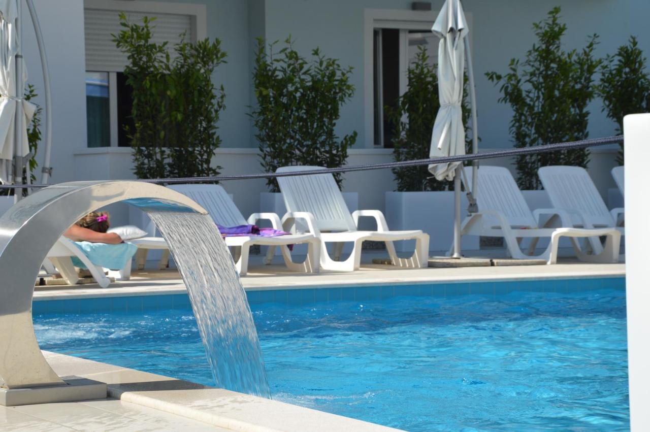 Case Vacanze Blue Bay Resort ロゼート・デッリ・アブルッツィ エクステリア 写真